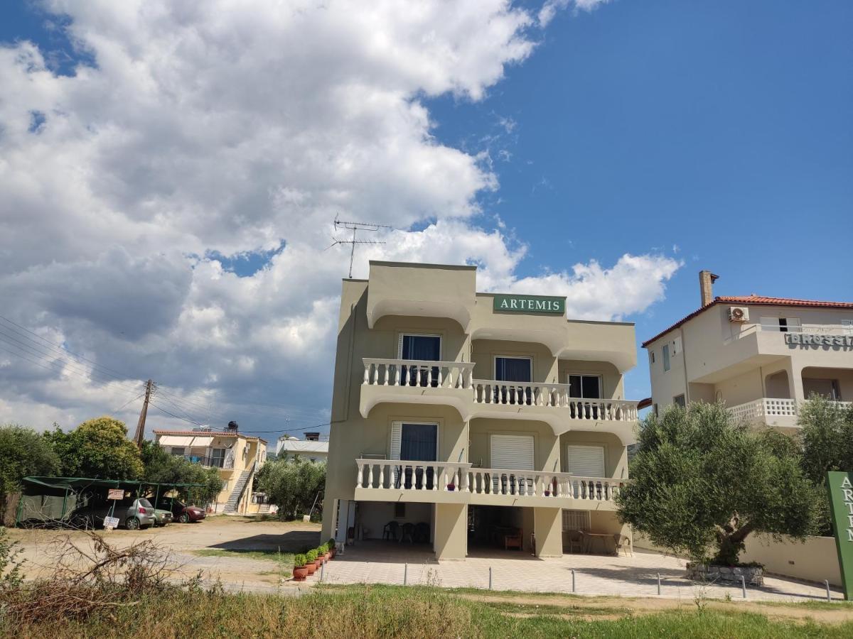 Ferienwohnung Pansion Artemis Mavrovoúnion Exterior foto