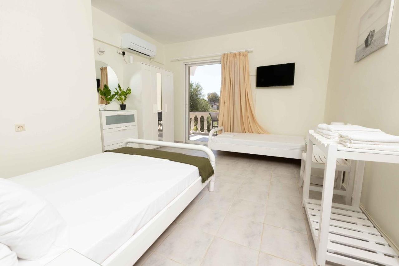 Ferienwohnung Pansion Artemis Mavrovoúnion Exterior foto