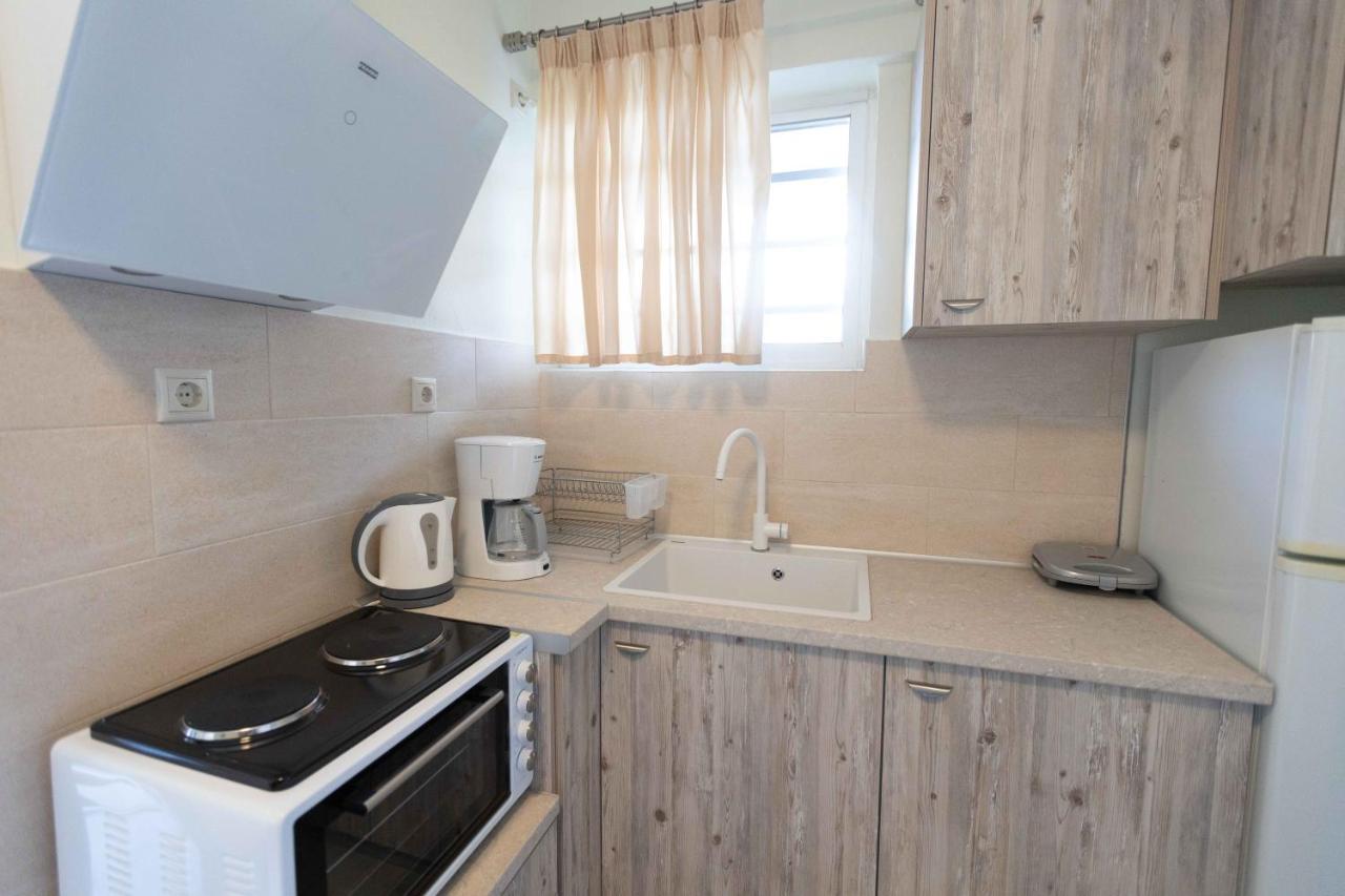 Ferienwohnung Pansion Artemis Mavrovoúnion Exterior foto